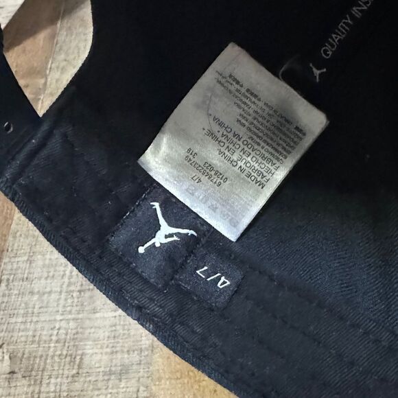 JORDAN
YOUTH JUMPMAN AIR SNAPBACK - Picture 8 of 8